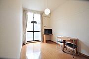 同タイプ部屋の写真となり設備等は現況と異なる場合があります。