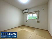 1室はあると嬉しい和室。客間としてはもちろんのこと、小さいお子さんのプレイルームとして大活躍です！