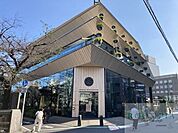 STARBUCKS　RESERVE　ROASTERY　TOKYO 徒歩5分。 370m