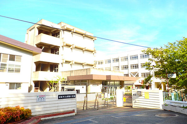 画像27:峰相小学校