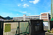 菅生小学校