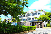 白鷺中学校