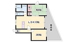 シェ・モア市川 1階