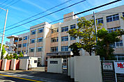 安室東小学校