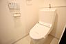 トイレ：■トイレ上部には棚があり収納に便利です♪