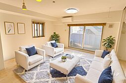 ブライムスイート建中寺 3LDKのリビング/ダイニング