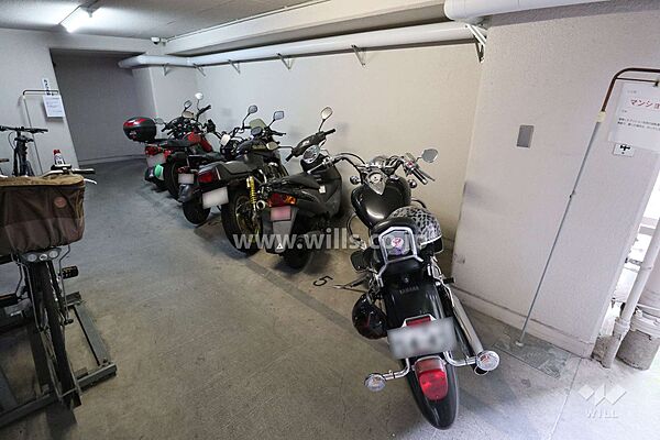 駐車場を拡大表示