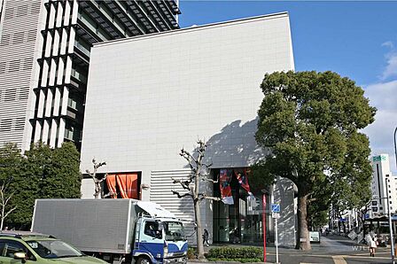 ヤマザキ マザック美術館の外観