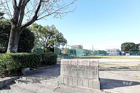 八家公園の外観