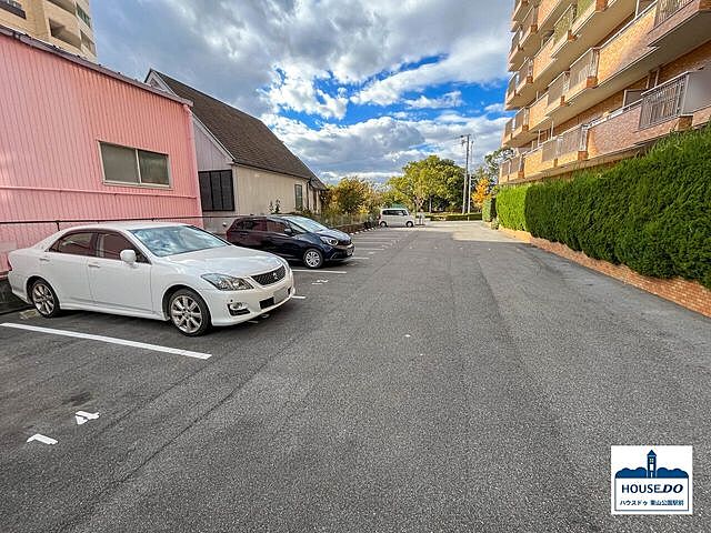駐車場 名古屋市営名城線 茶屋ヶ坂駅 徒歩14分