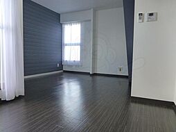 エヌエムトラントアン 4階ワンルームのリビング/ダイニング