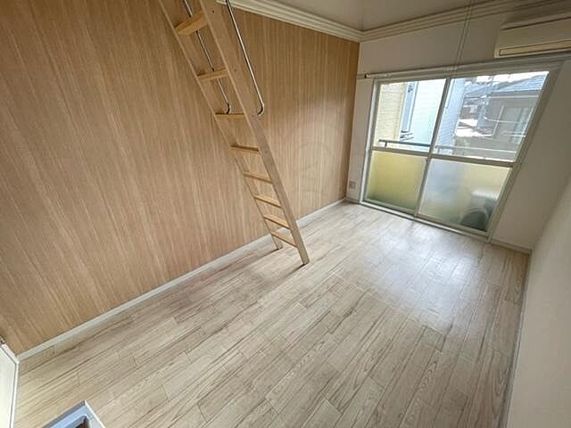 寝室