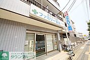 ファミリー薬局上木崎店 徒歩5分。ドラックストア 370m