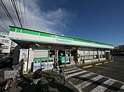 コンビニ 880m