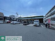 ファミリーマートさいたま別所五丁目店 徒歩6分。 460m