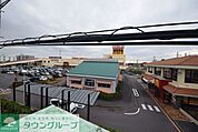 MEGAドン・キホーテ北鴻巣店 徒歩25分。その他小売店 1930m