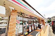 セブン-イレブン 浦和元町2丁目店 徒歩5分。コンビニ 350m