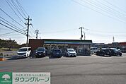 ファミリーマート伊奈学園前店 徒歩19分。コンビニ 1500m