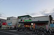 マルエツ東大宮店 徒歩14分。 1050m