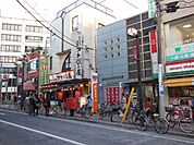 西船橋駅前郵便局 徒歩17分。郵便局 1290m