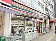 セブンイレブン 520m