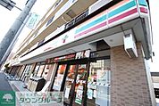セブンイレブン船橋塚田駅前店 徒歩13分。コンビニ 1010m