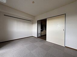 ドエル幕張本郷 203 2階2DKのリビング/ダイニング