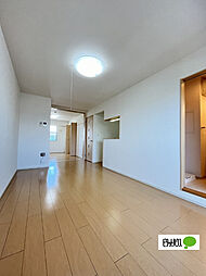 モデッサ　クスミール 305 3階1LDKのリビング/ダイニング