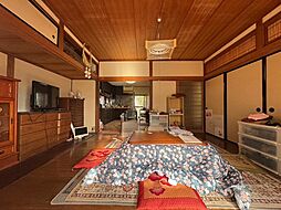 居間