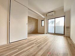 セレニテ東三国ミラク 11階1LDKのリビング/ダイニング