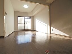 JMRレジデンス新大阪 3階1LDKのリビング/ダイニング