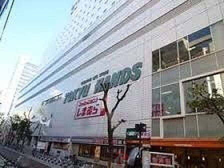 画像23:ファッションセンターしまむら江坂駅前店 847m