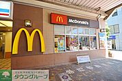マクドナルド 徒歩14分。ファストフード 1060m