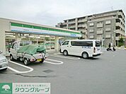ファミリーマート 520m