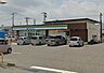 周辺：ファミリーマート亀田大月店　287ｍ　24時間営業のコンビニエンスストアです。「あなたと、コンビに、ファミリーマート」を理念にお客様を家族のように大切にします