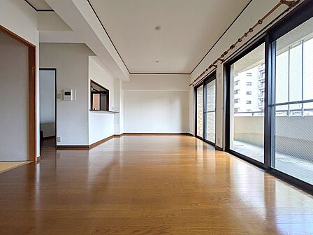 17.5帖のリビング!南向きの明るい室内です!