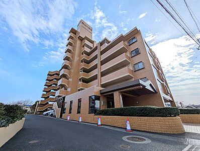 外観:RC造8階建てマンション!対象物件4階部分! 外観:RC造8階建てマンション!対象物件4階部分!