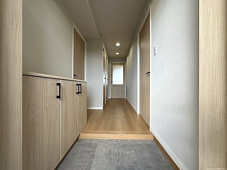 リフォーム済みの玄関で来客時も安心◎
