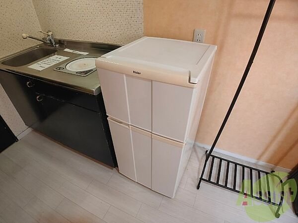 画像9:キッチン横には冷蔵庫が置けます。調理時の動線もバッチリ！