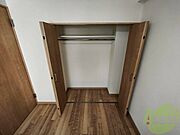 収納もバッチリあるのでお部屋が片付きますよ！