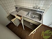 キッチン下の収納もたくさん入りますよ～！