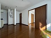 広くてキレイなお部屋が広がっていて、充実した生活が送れそう。