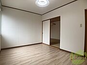 明るいお部屋は気持ちよく過ごせそうですね。
