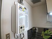 給湯器は簡単操作で温度調整ができますよ。
