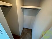 収納もバッチリあるのでお部屋が片付きますよ！