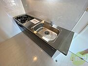 キッチンは調理スペースもあり料理がはかどりそうです。