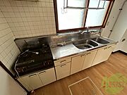 キッチンは調理スペースもあり料理がはかどりそうです。