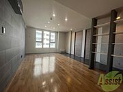 リビングを別角度から撮ってみました。家具の配置もしやすそう。