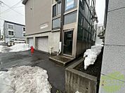 前面道路、建物周り等