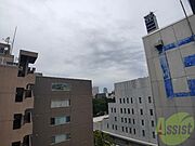 すぐ隣に建物がないので風通しも良さそうですね。